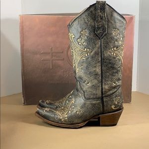 Circle G embroidered boots